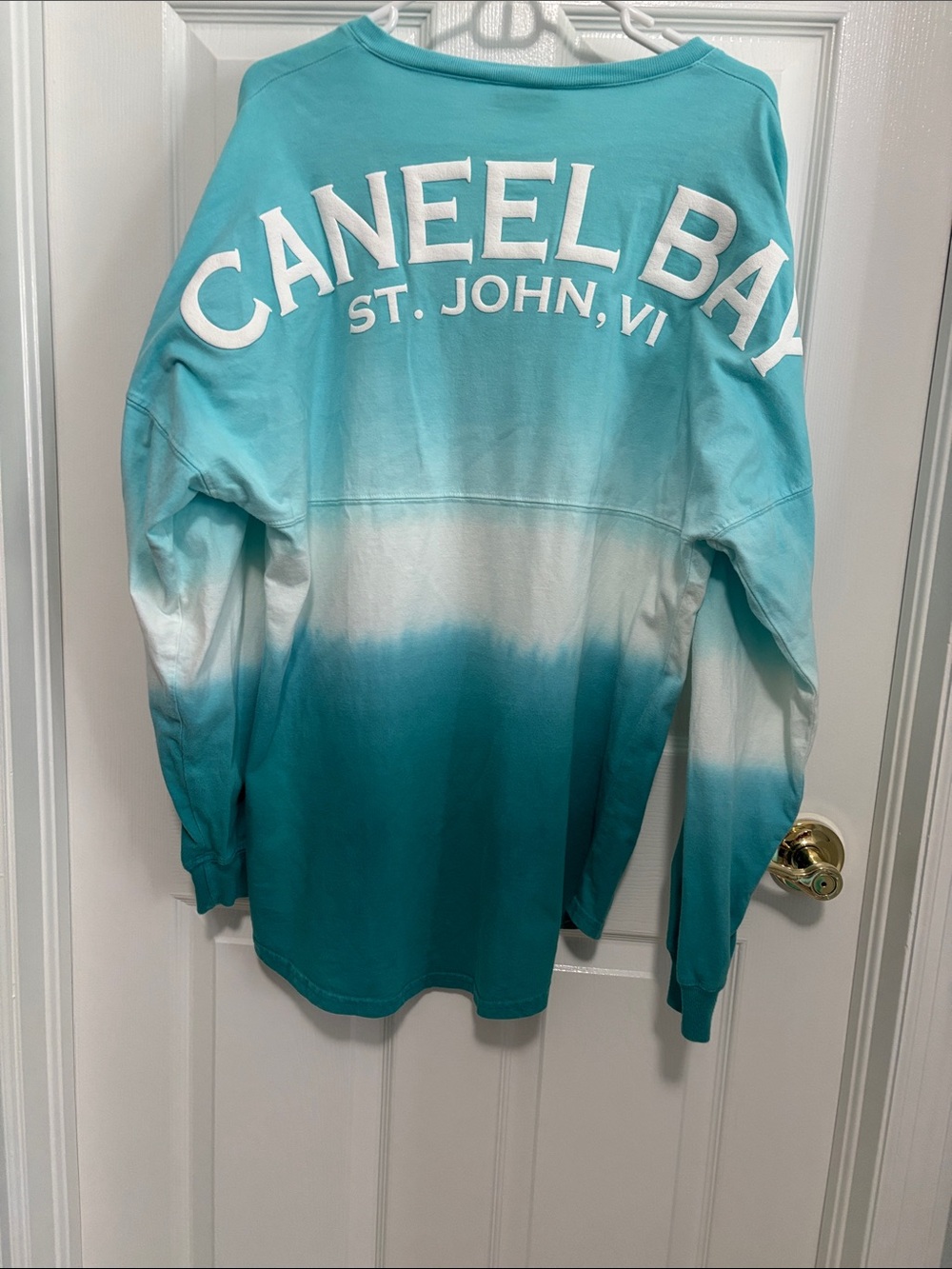 Spirit Ombre V-Neck Long Sleeve Tee in Aqua, White & Teal